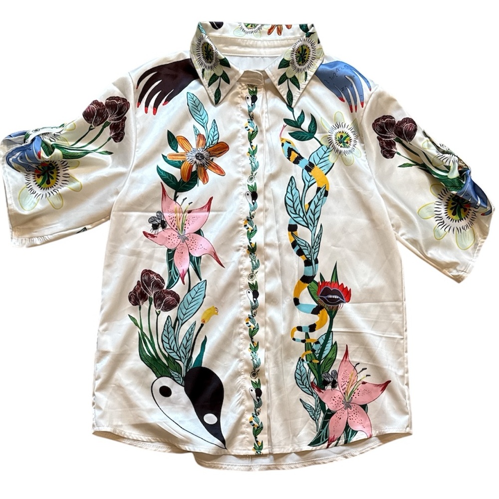 DHGate Vintage Style Floral Tattoo Print Short Sleeve Button Front Blouse Small